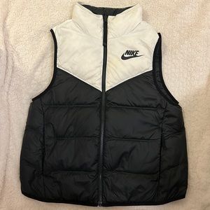 Nike Vest - colour block and reversible - Size Small